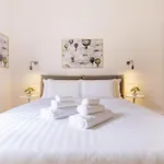 Hostly-Puccini Luxury Home-Near Colosseum & Trevi