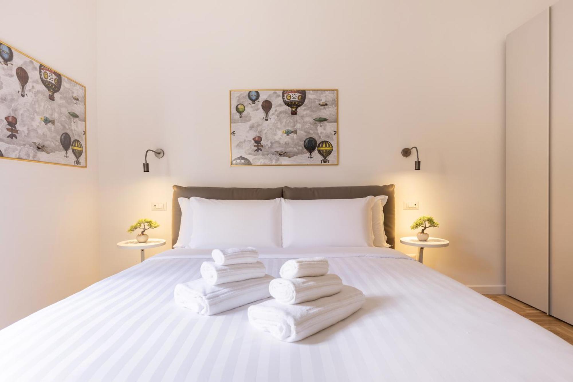 Apartment Hostly-puccini Luxury Home-near Colosseum & Trevi Rome
