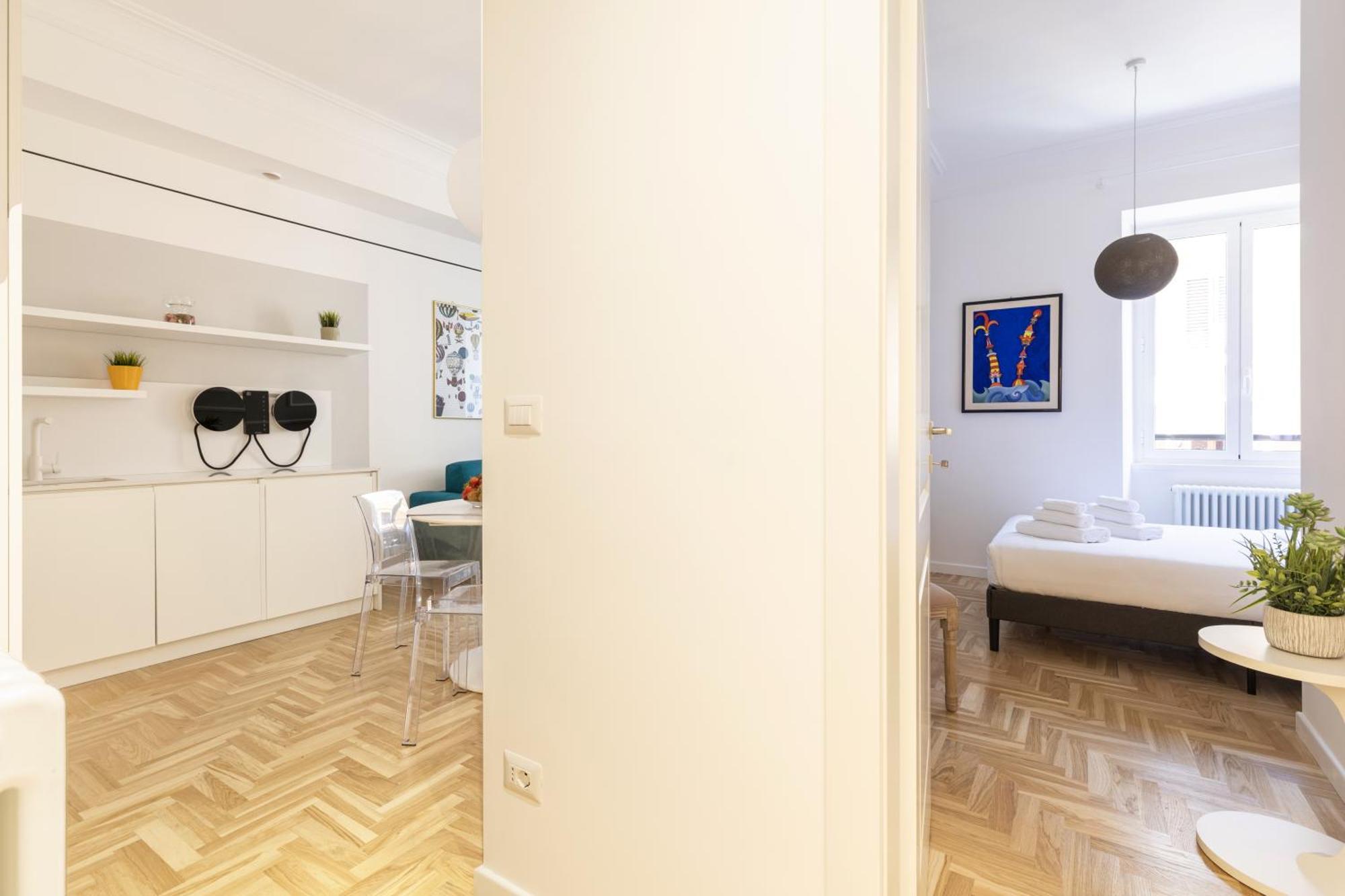 Apartment Hostly-puccini Luxury Home-near Colosseum & Trevi